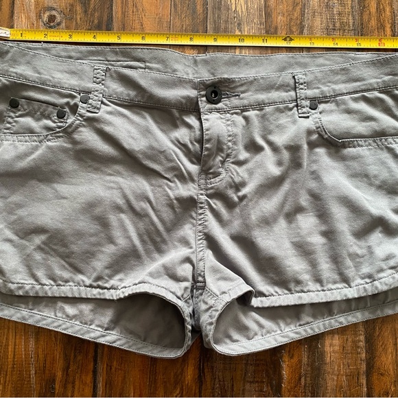 Hurley Pants - Hurley Nike dri-fit Gray Women's Shorts